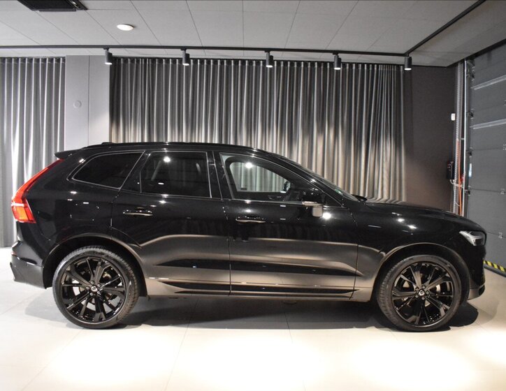 Volvo XC60 SUV / Terénní 2,0 l 184 kw