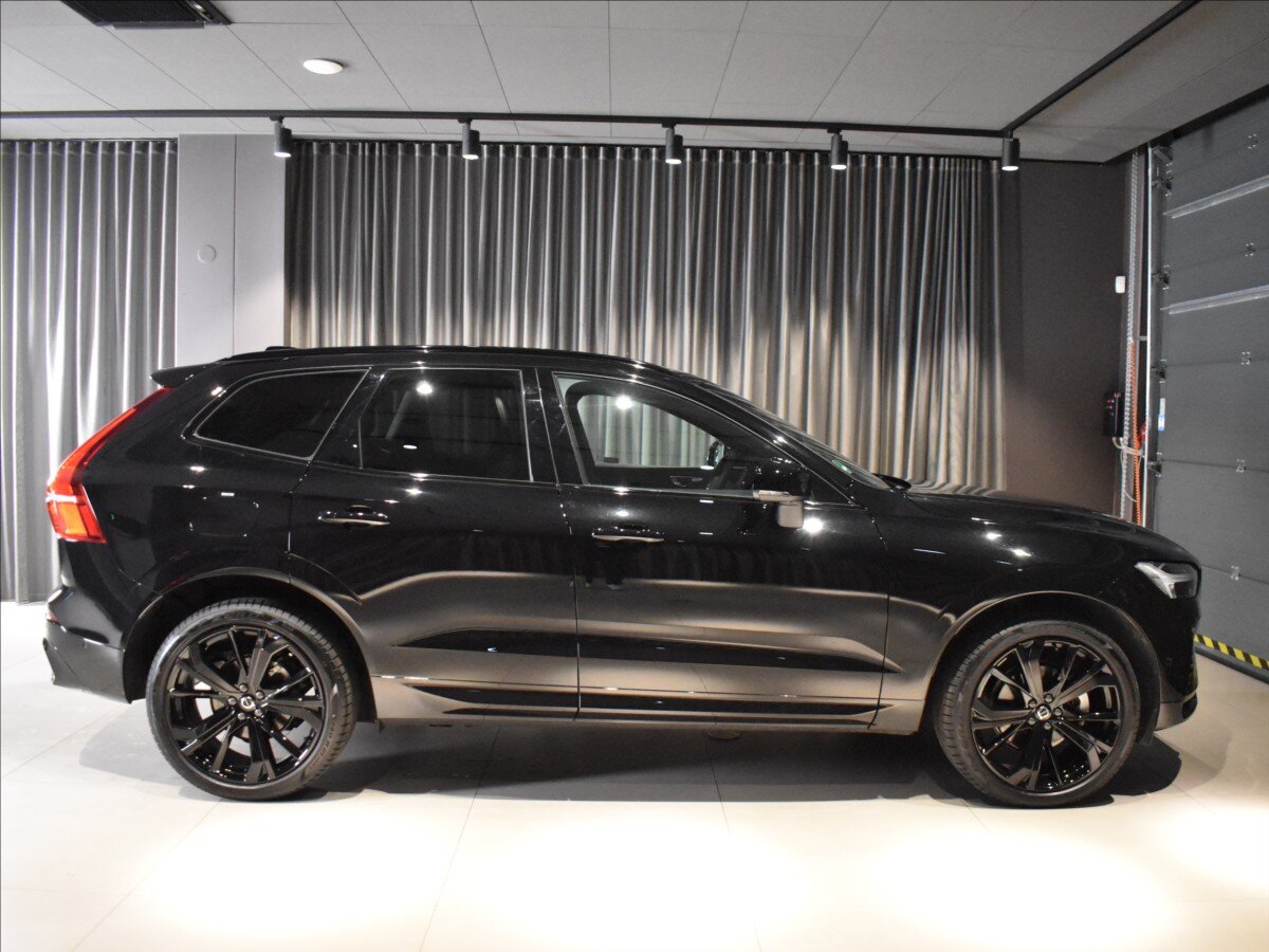 Volvo XC60 SUV / Terénní 2,0 l 184 kw
