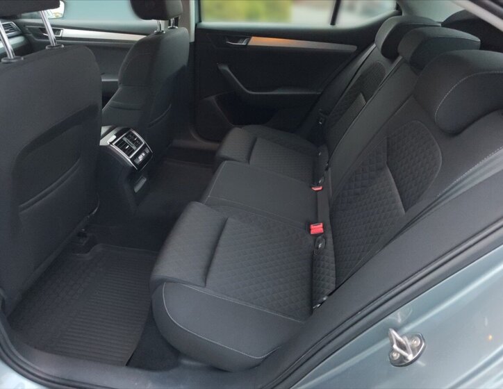 Škoda Superb Liftback 2,0 l 110 kw