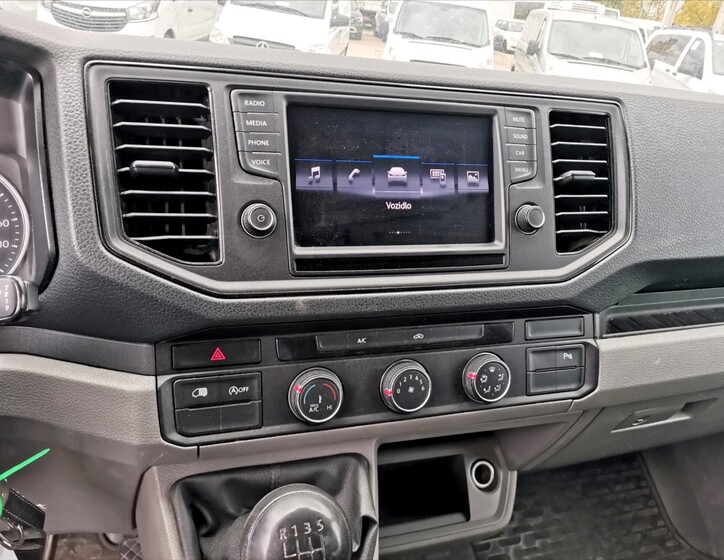 Volkswagen Crafter 9