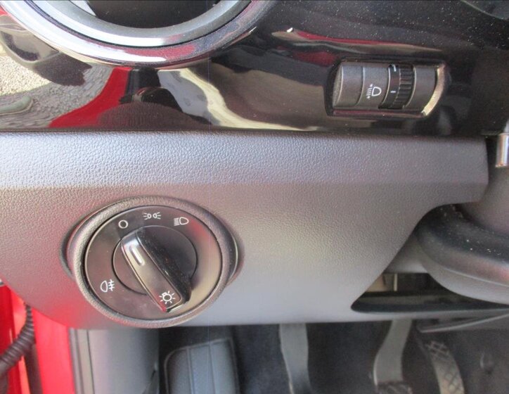 Volkswagen up! Hatchback 999,0 44 kw