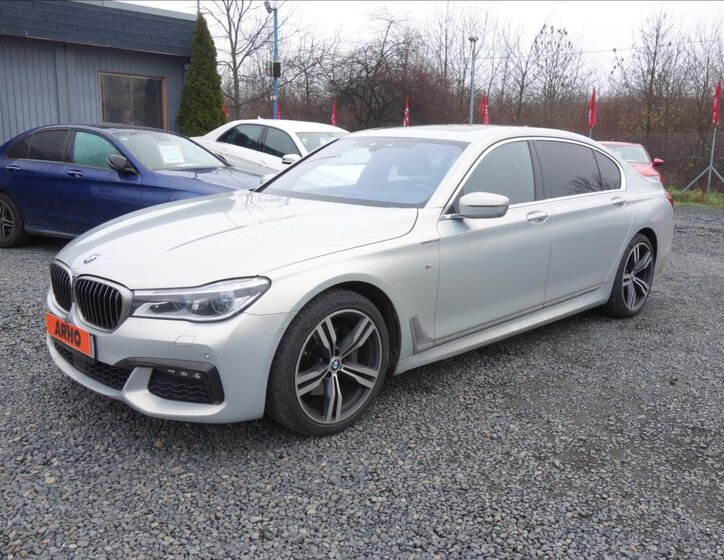 BMW Řada 7 2