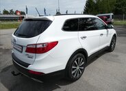 Hyundai Grand Santa Fe 9
