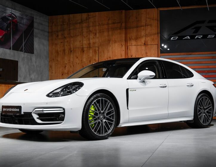 Porsche Panamera Sedan / Limuzína 2,9 l 324 kw