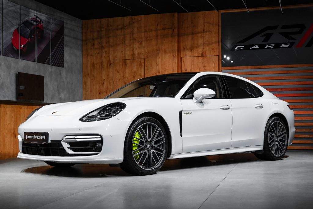 Porsche Panamera Sedan / Limuzína 2,9 l 324 kw