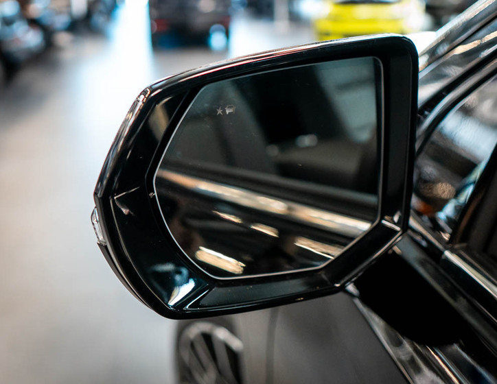 Chevrolet Suburban 46