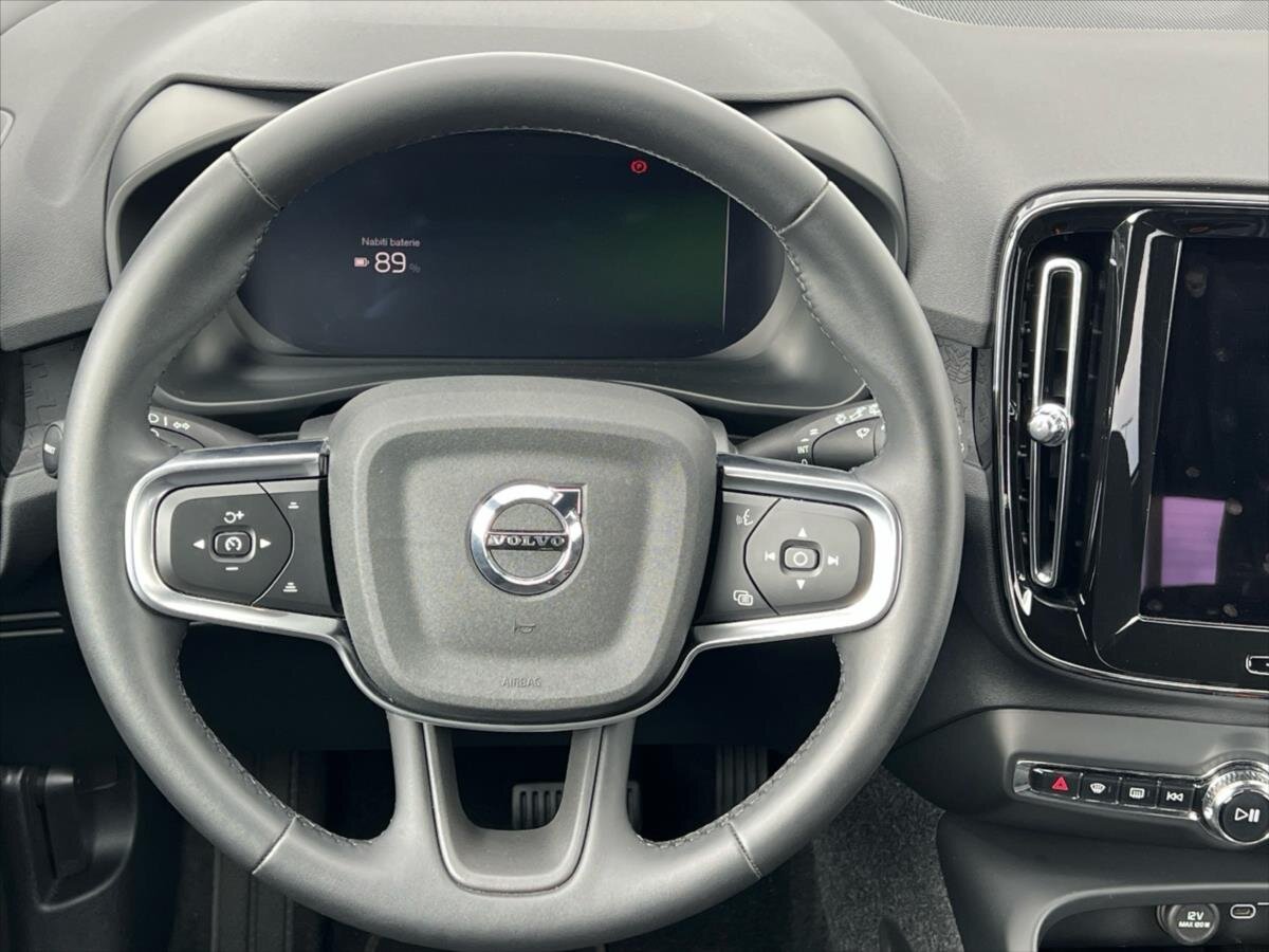 Volvo EX40 Kombi 0,0 175 kw