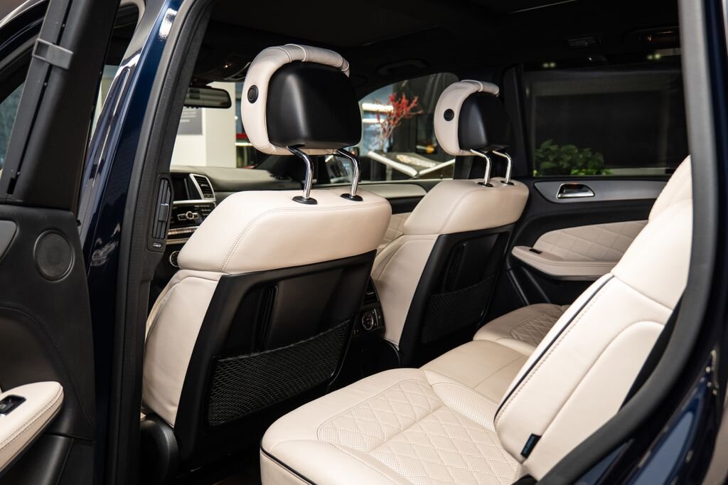 Mercedes-Benz GL SUV 4,7 l 320 kw