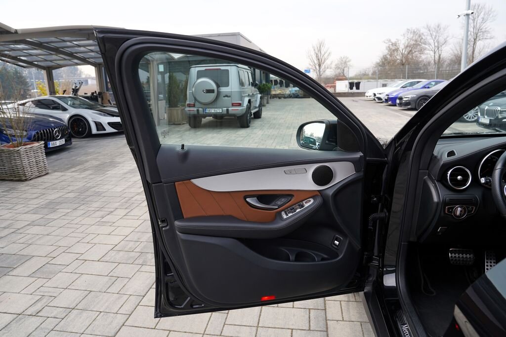 Mercedes-Benz GLC SUV / Terénní 2,0 l 143 kw