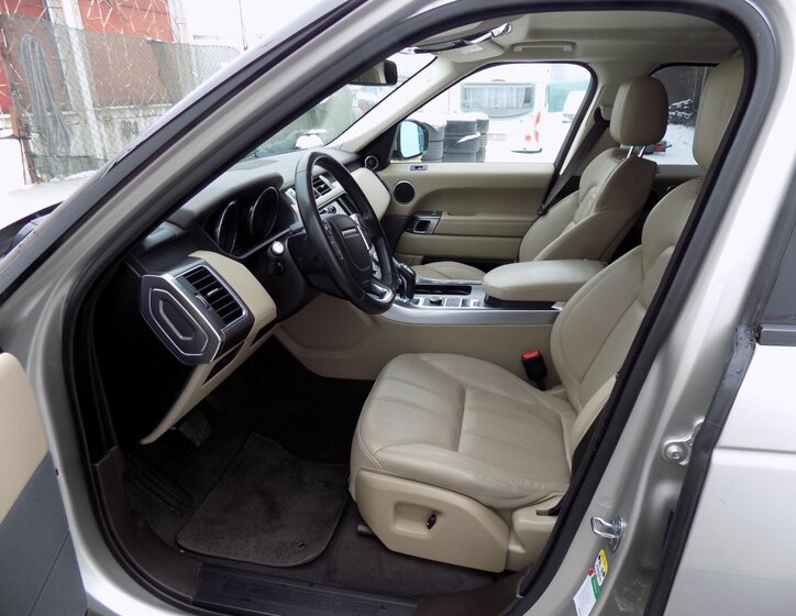 Land Rover Range Rover Sport SUV 3,0 l 190 kw