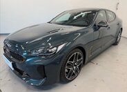 KIA Stinger Liftback 3,3 l 269 kw
