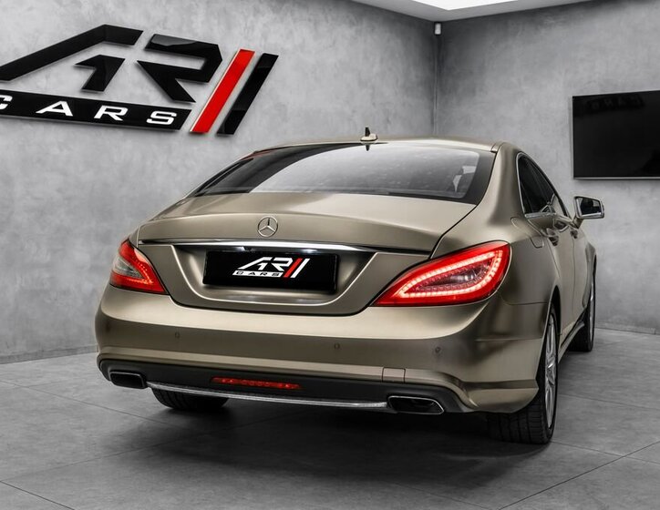 Mercedes-Benz CLS 6
