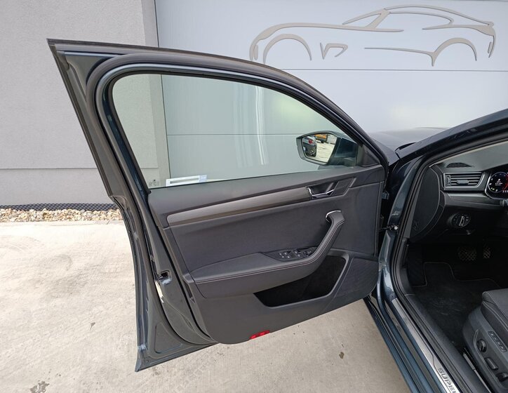 Škoda Superb Kombi 2,0 l 147 kw