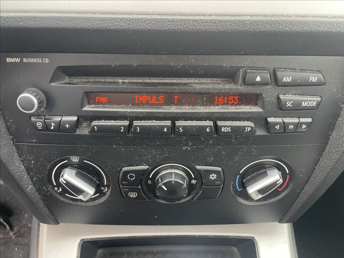 BMW Řada 3 Sedan / Limuzína 2,0 l 105 kw