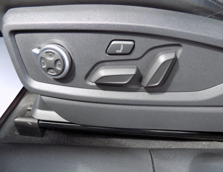 Audi Q5 SUV 2,0 l 140 kw