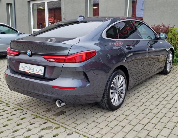 BMW Řada 2 Sedan / Limuzína 2,0 l 110 kw
