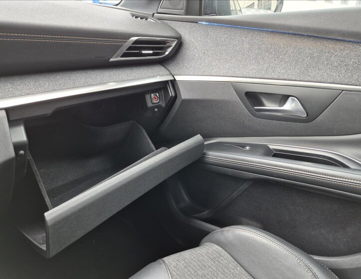 Peugeot 5008 MPV 1,6 l 133 kw