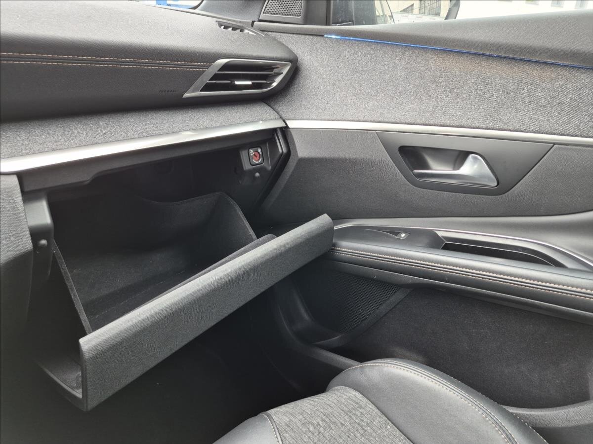 Peugeot 5008 MPV 1,6 l 133 kw