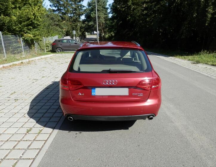 Audi A4 8