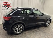 Volkswagen T-Roc SUV / Terénní 2,0 l 140 kw