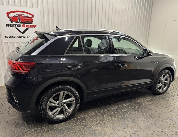 Volkswagen T-Roc SUV / Terénní 2,0 l 140 kw