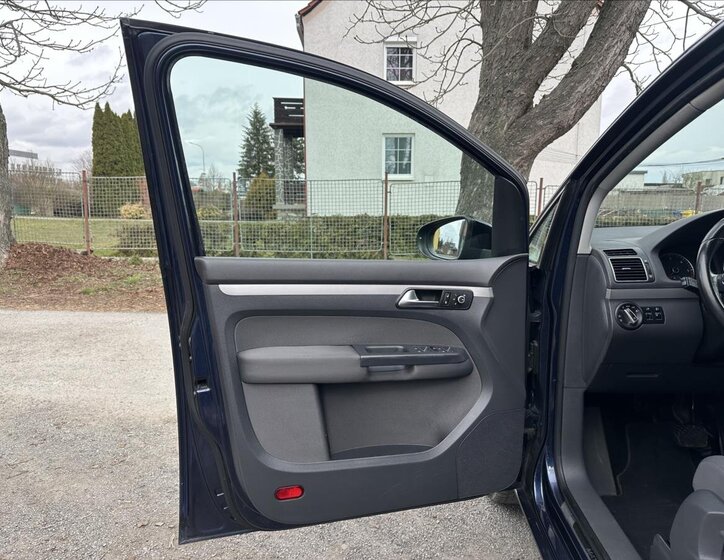 Volkswagen Touran MPV 2,0 l 103 kw
