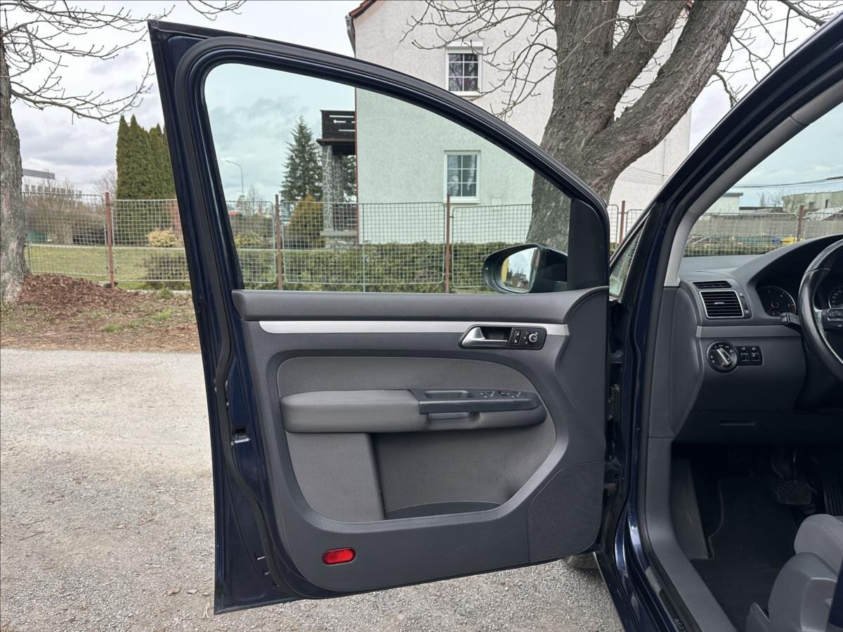 Volkswagen Touran MPV 2,0 l 103 kw