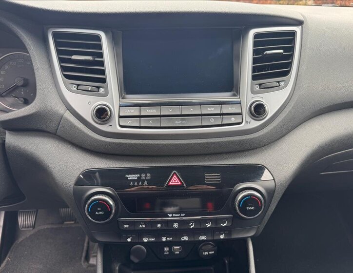 Hyundai Tucson SUV / Terénní 1,6 l 97 kw