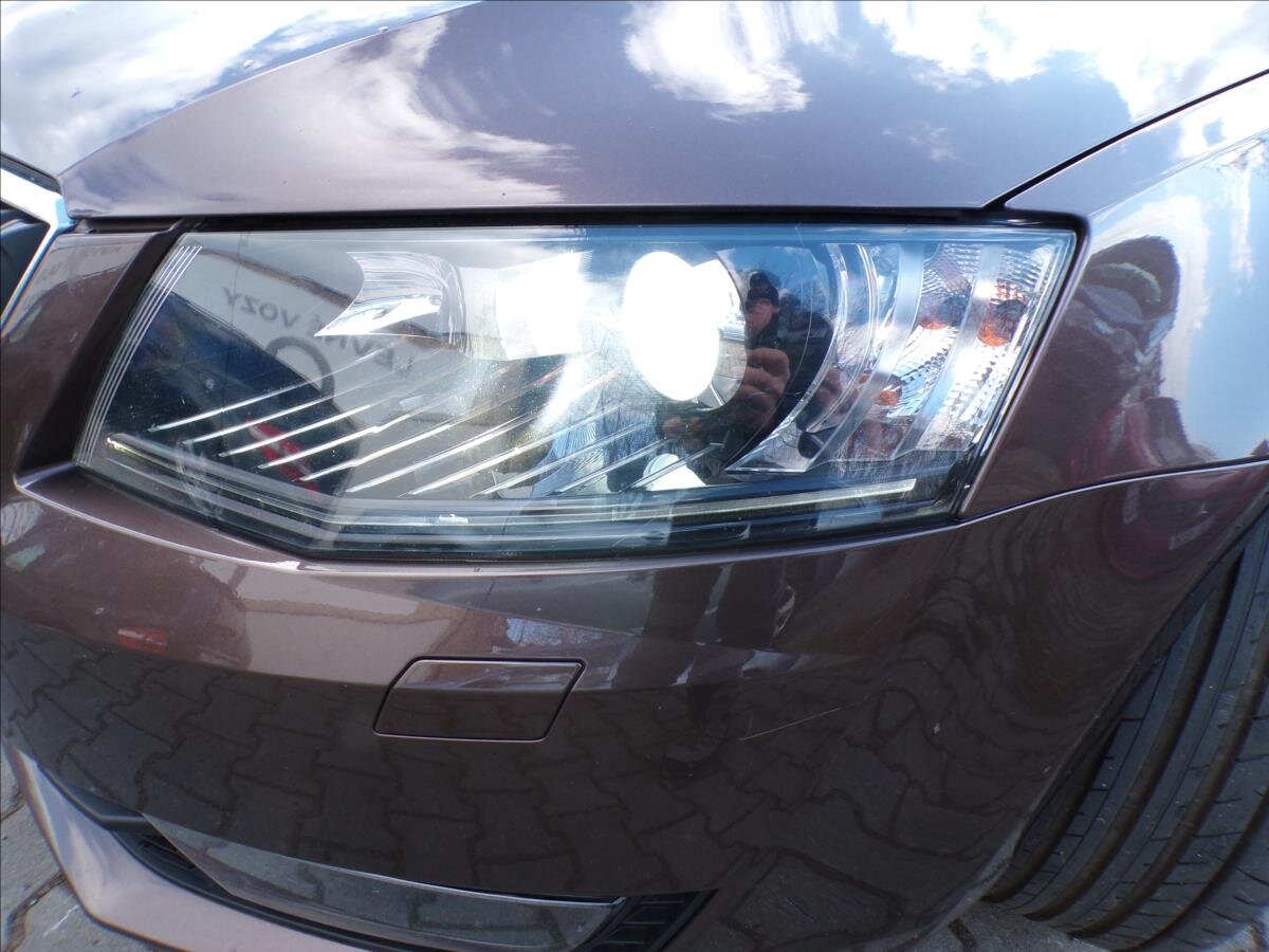 Škoda Octavia Kombi 2,0 l 110 kw