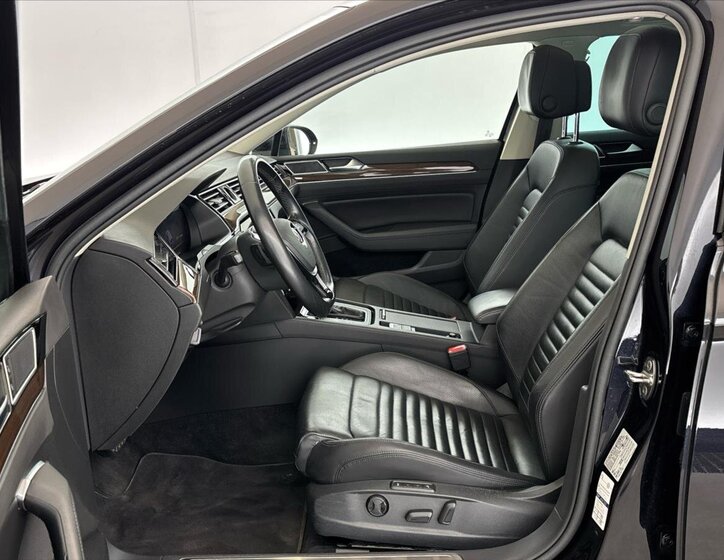 Volkswagen Passat Kombi 2,0 l 176 kw