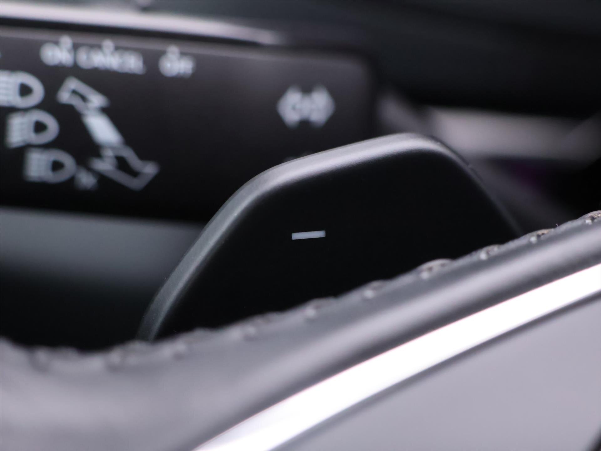 Škoda Karoq SUV / Terénní 2,0 l 85 kw