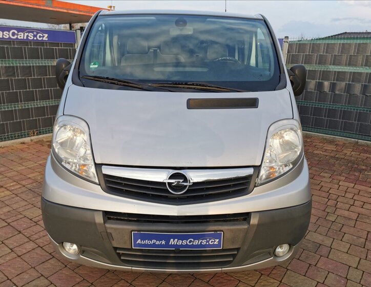 Opel Vivaro Kombi 2,0 l 84 kw