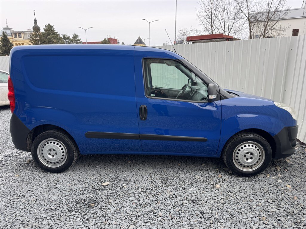 Fiat Dobló cargo Skříň 1,4 l 70 kw