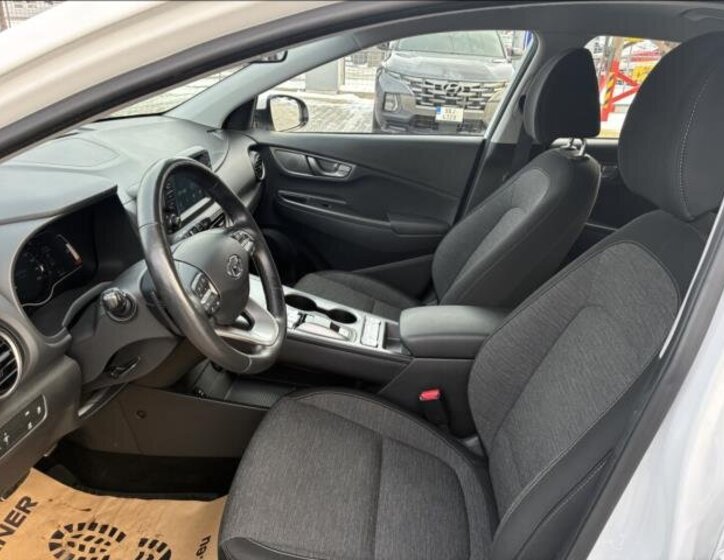 Hyundai Kona SUV / Terénní 0,0 150 kw