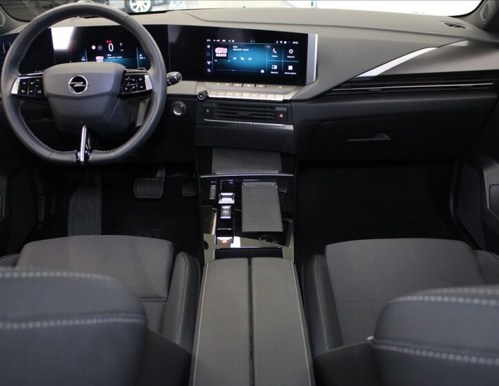 Opel Astra Hatchback 1,2 l 96 kw