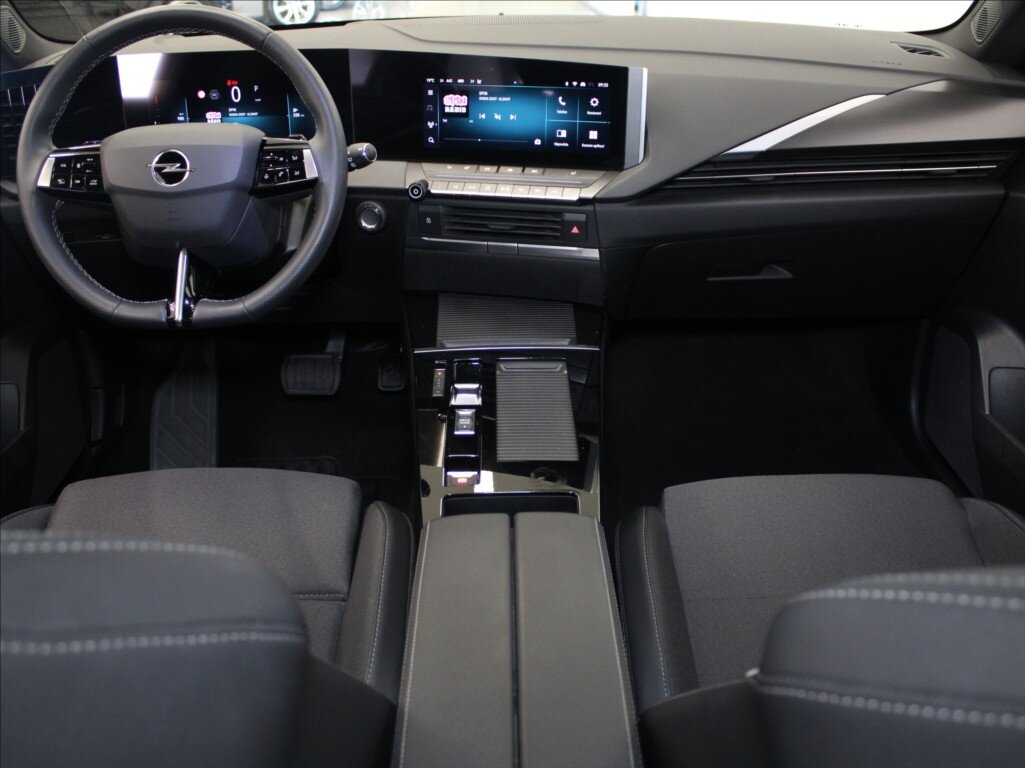 Opel Astra Hatchback 1,2 l 96 kw