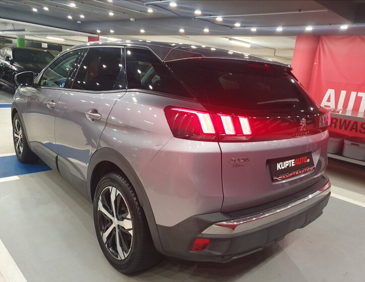 Peugeot 3008 SUV / Terénní 1,2 l 96 kw