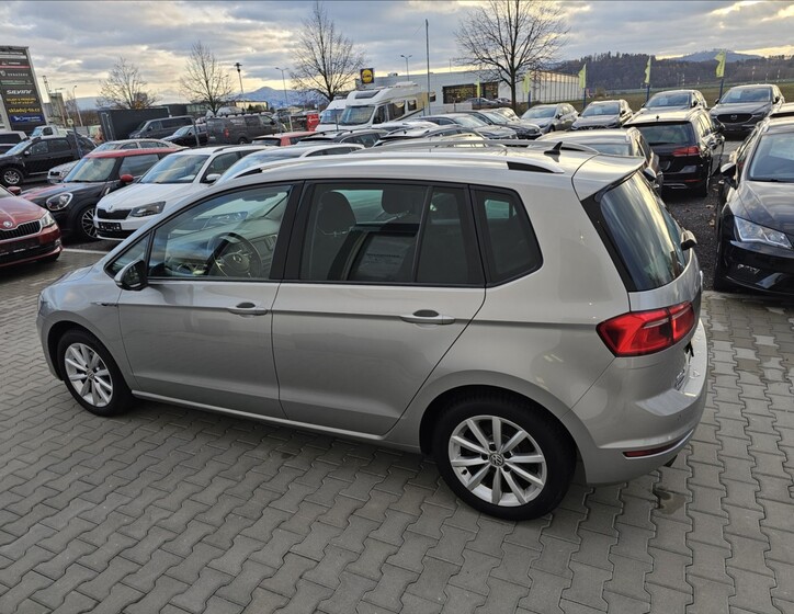 Volkswagen Golf Sportsvan 9