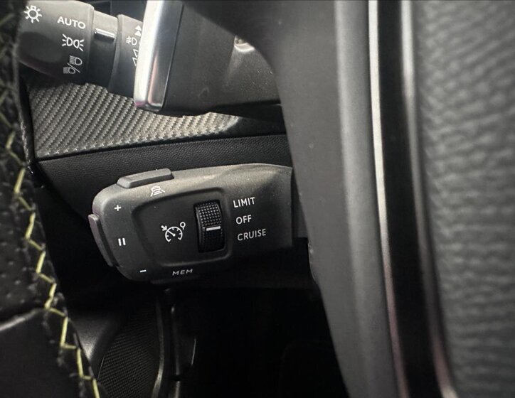 Peugeot 2008 SUV / Terénní 1,2 l 114 kw