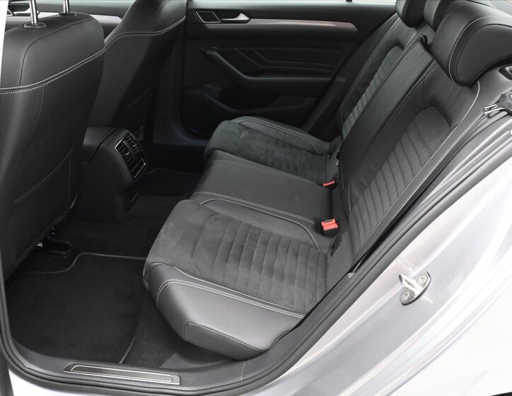 Volkswagen Passat Sedan 1,4 l 115 kw