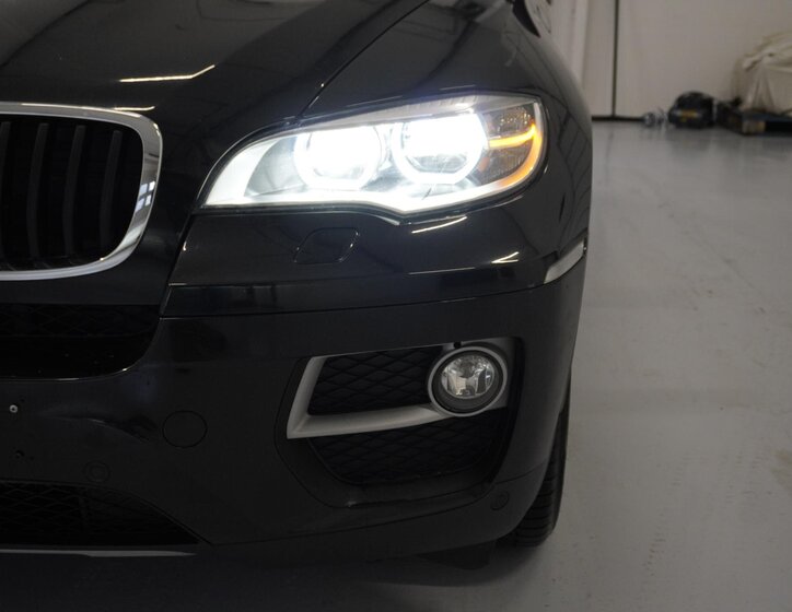 BMW X6 SUV 3,0 l 180 kw