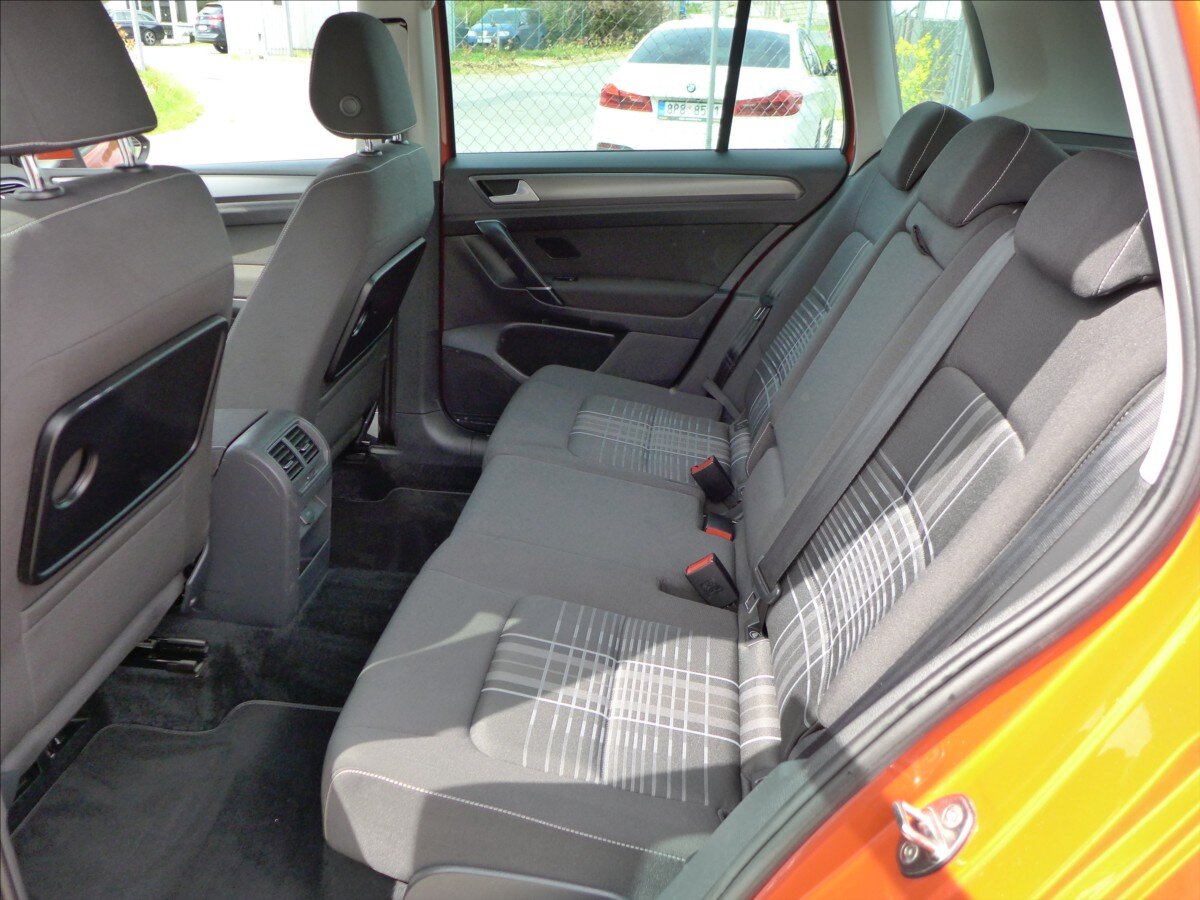 Volkswagen Golf Sportsvan MPV 1,2 l 63 kw