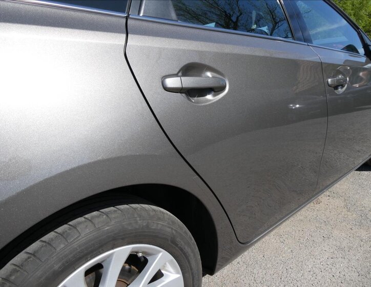 Toyota Auris Kombi 1,3 l 73 kw