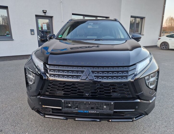 Mitsubishi Ostatní SUV / Terénní 2,4 l 138 kw