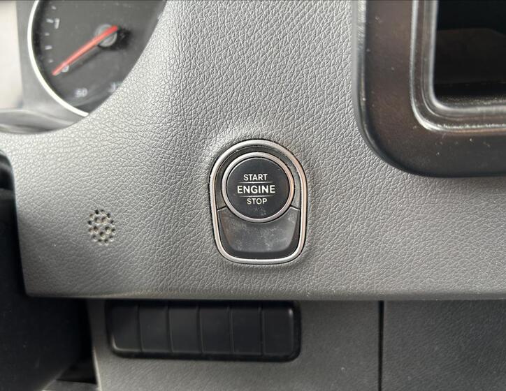 Mercedes-Benz Sprinter 14