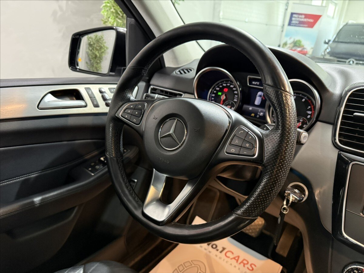 Mercedes-Benz GLE SUV / Terénní 4,7 l 335 kw