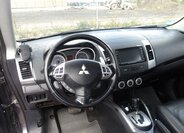 Mitsubishi Outlander SUV / Terénní 2,4 l 125 kw