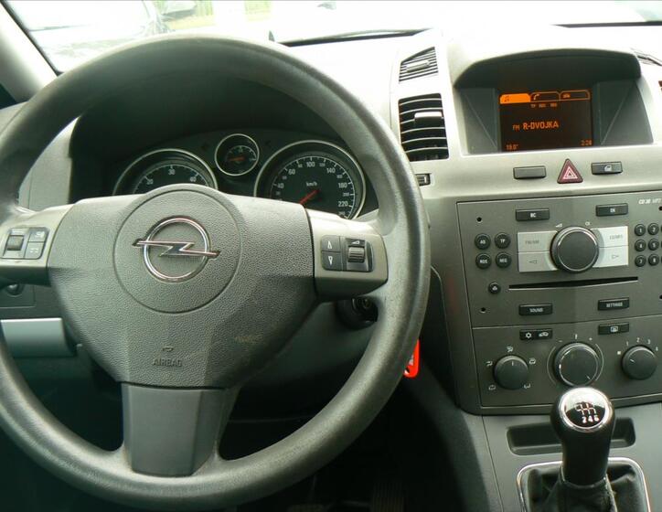 Opel Zafira 11