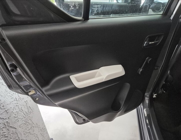 Suzuki Ignis Hatchback 1,2 l 66 kw