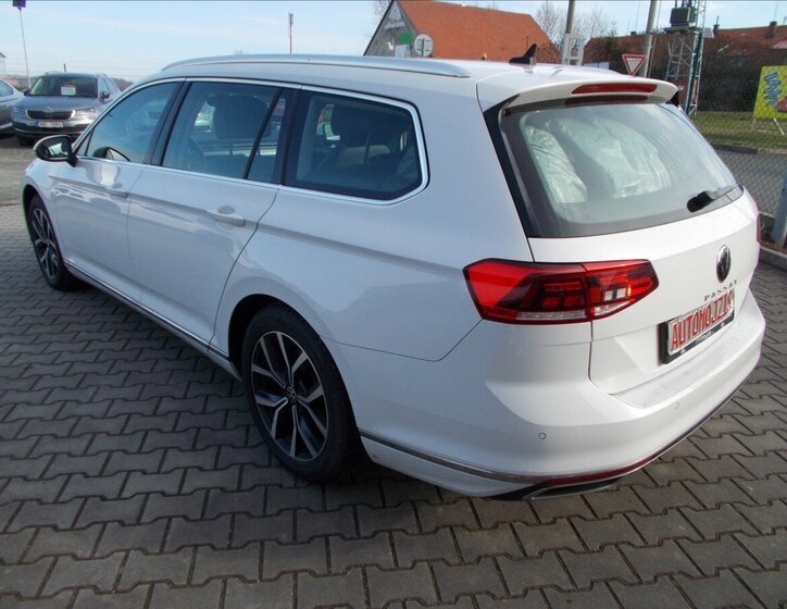 Volkswagen Passat Kombi 2,0 l 140 kw